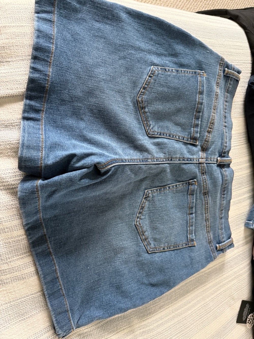 Gloria Vanderbilt Light Blue Denim Jean Shorts - Picture 4 of 5